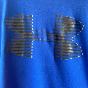 Under Armour Tshirt